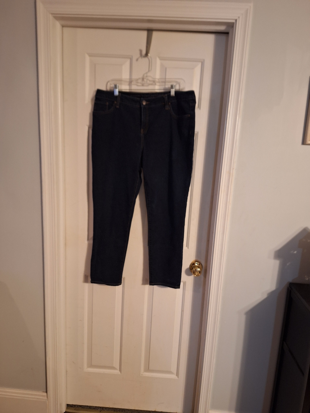 Chico's So Slimming Mid Rise Slim Leg Ankle Jeans 2.5